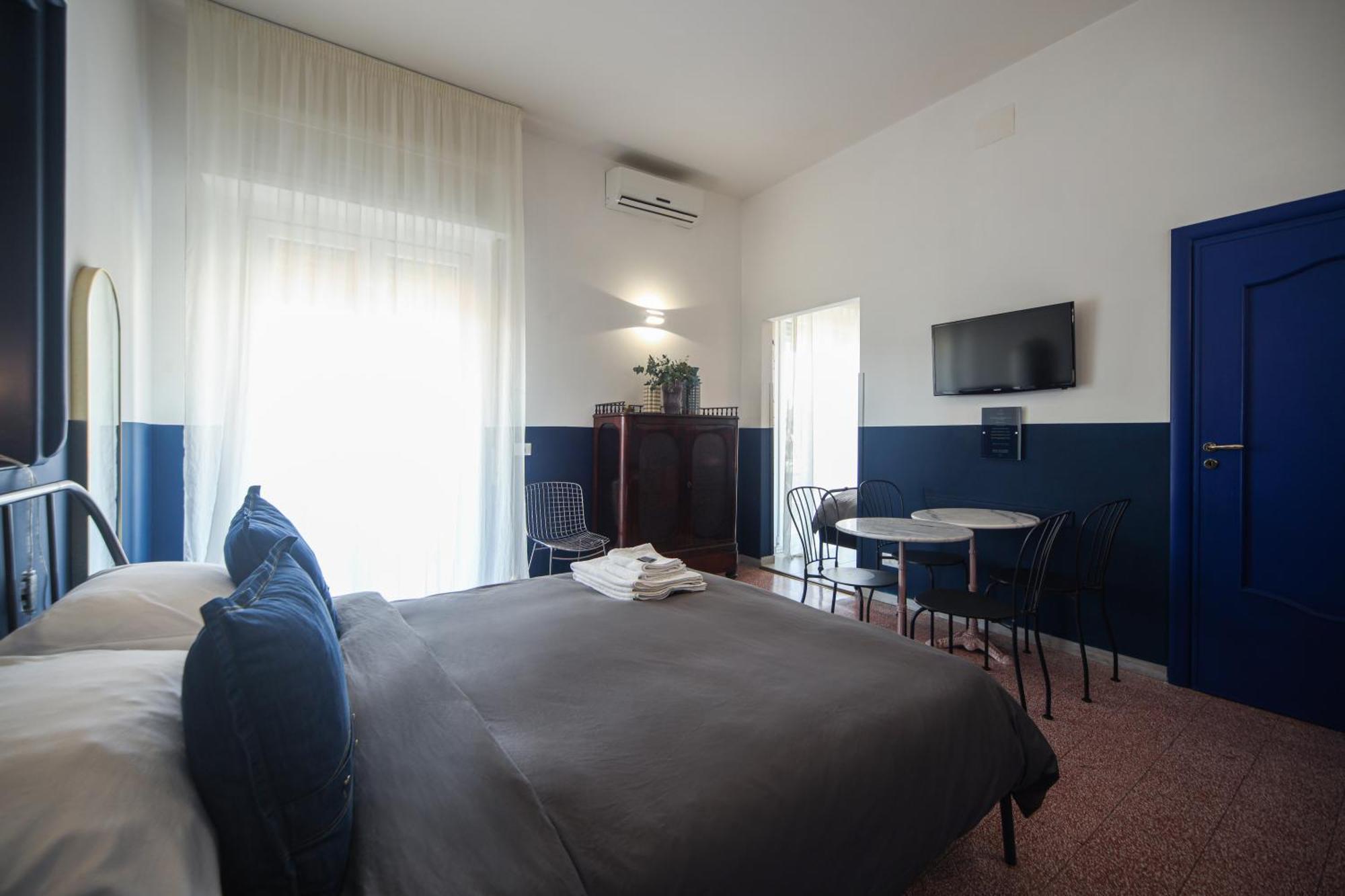 Salotto Borbonico Bed & Breakfast เนเปิลส์ ภายนอก รูปภาพ