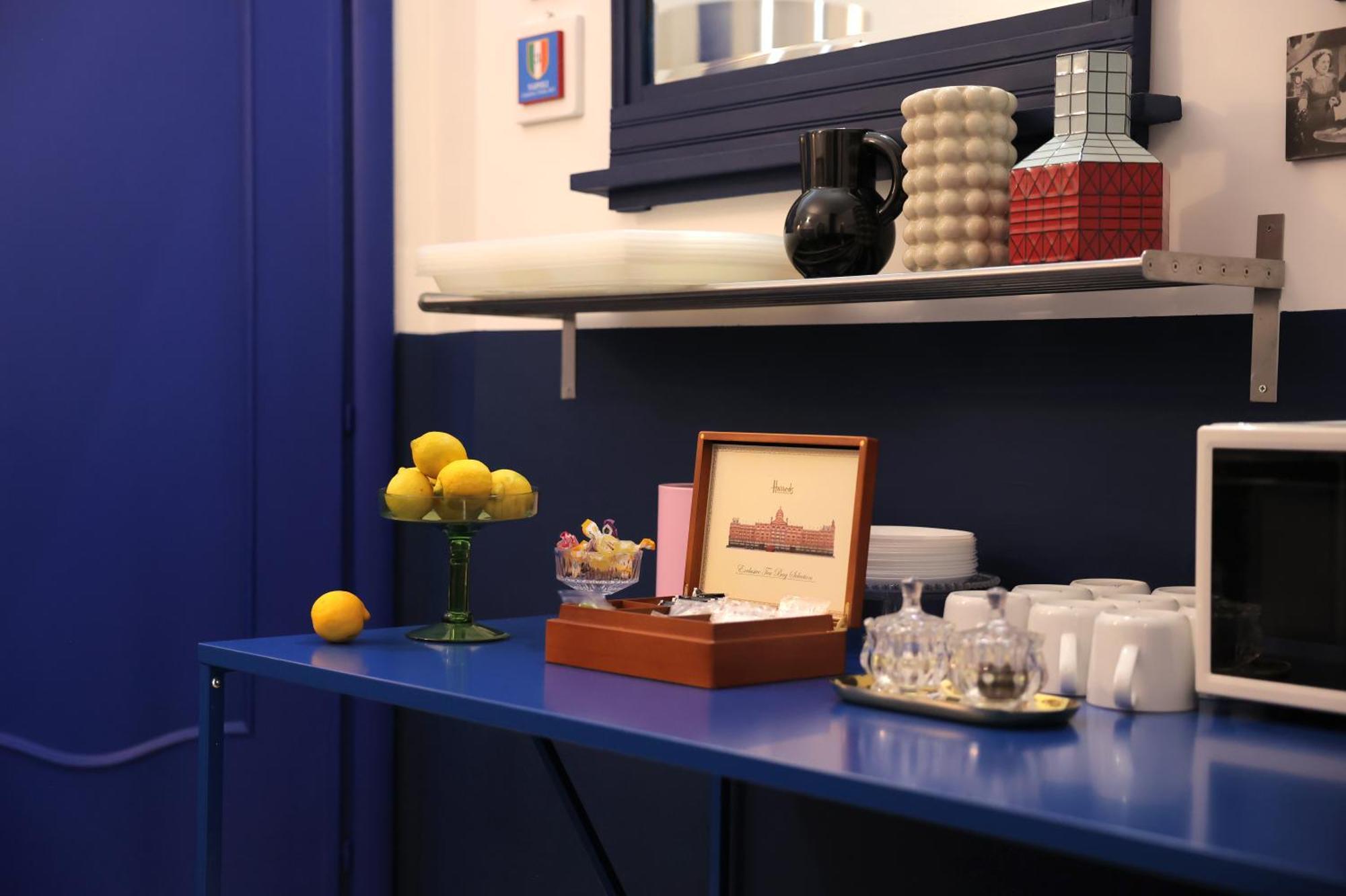 Salotto Borbonico Bed & Breakfast เนเปิลส์ ภายนอก รูปภาพ